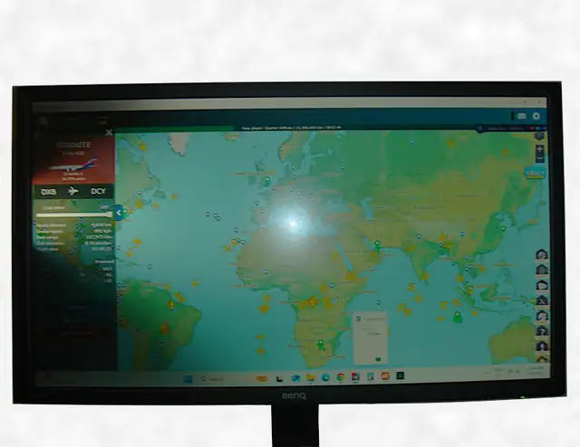 BenQ 28" Computer Monitor GC2870H - For Parts or Repair, Read! in Monitors in Oshawa / Durham Region - Image 5