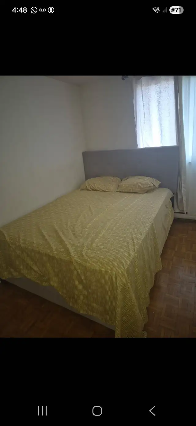 Derry&Goreway-Mississaua 1 Bdrm available in Townhouse.   M or F