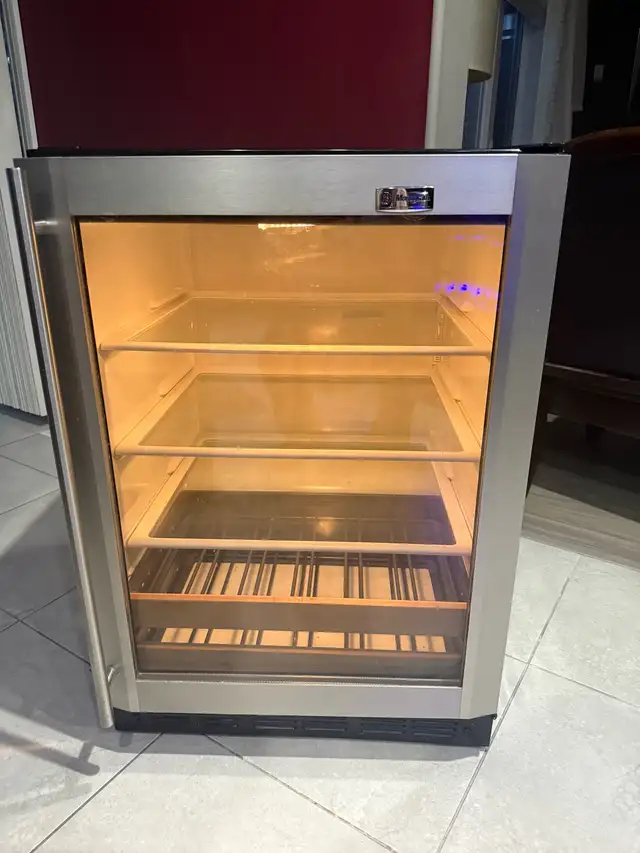 wine cooler 24 inches, under counter 628666612241931217