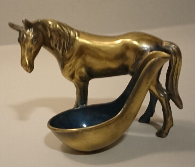 Vintage Brass Horse Figurine Pipe Rest Holder dans Art et objets de collection  à Région d’Oshawa/Durham