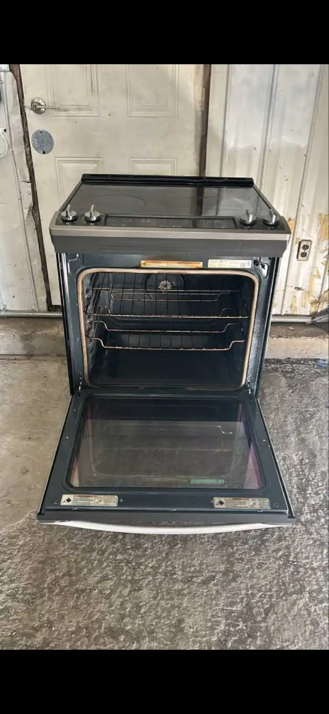  Stove in good condition571510906223349761