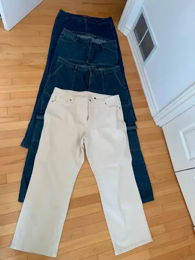 Lot de 29 vêtements comme neufs, View more