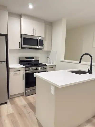 PRIVATE GARAGE SUITE – NOT A BASEMENT $1375 /month ALL INCLUDED | 1 Bed • 1 Bath | Alces SW Looking...