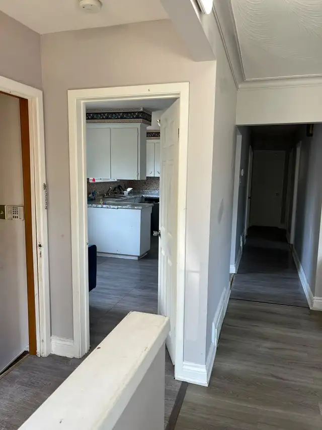 3 Beds 1 Bath Main Floor unit $2500/- available from November in Long Term Rentals in City of Toronto - Image 6