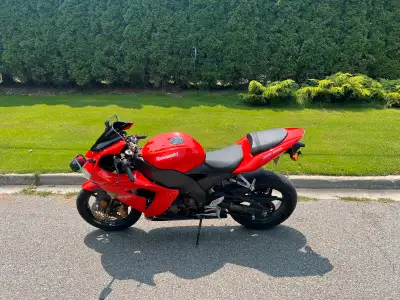 Owned bike since 2005 all original everything works mileage 12172 km original km yes 12172 km been i...