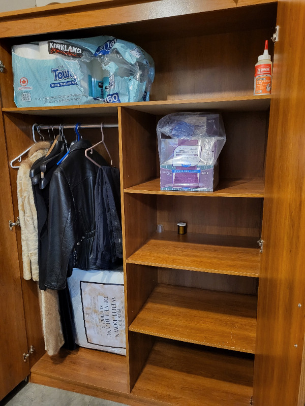 Free standing closet in Dressers & Wardrobes in Bathurst - Image 2