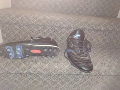 Spalding softball cleats.size 11.5Asking$35obo, View more