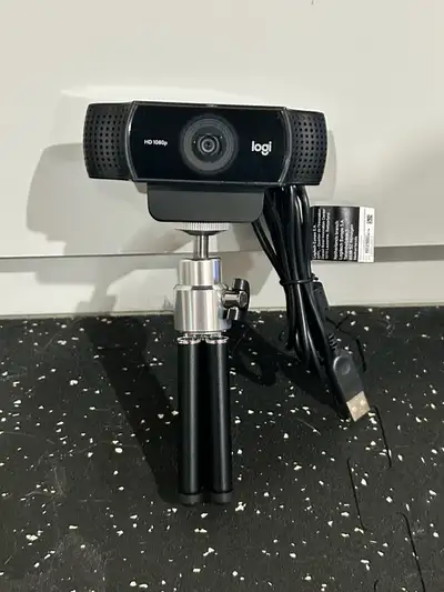 Logitech C922 Pro HD stream webcam, View more