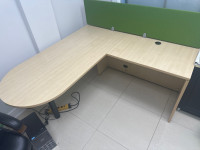 L-Shape workstation desk