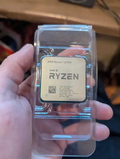 Selling my used, perfect condition CPU and RGB cooler. Both work perfect, used them for about a year...
