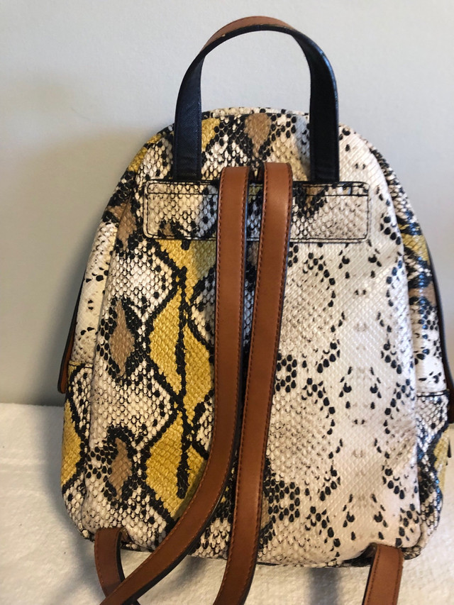 Call it Spring backpack in Women's - Bags & Wallets in Cambridge - Image 2