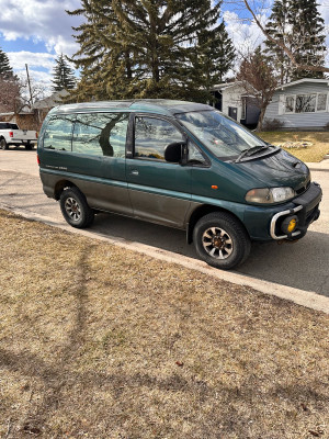 Mitsubishi Delica Space Gear