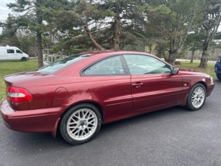 2000 Volvo C70 2 door coupe.  NO TEXTS, PHONE CALLS ONLY in Cars & Trucks in City of Halifax - Image 2