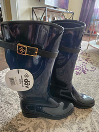 Brand New Dav Rain Boots