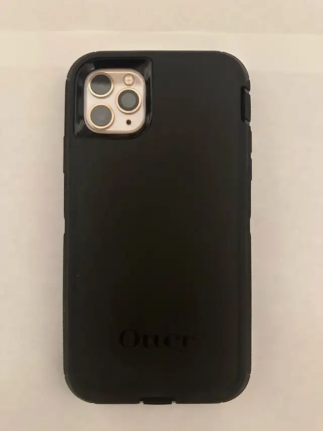 iPhone 11 Pro Max  in Cell Phones in Red Deer - Image 9