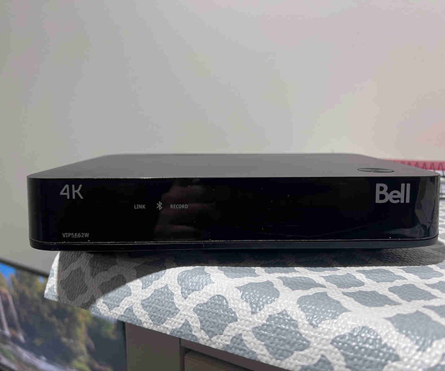 bell fibe 4k box  in Video & TV Accessories in City of Toronto