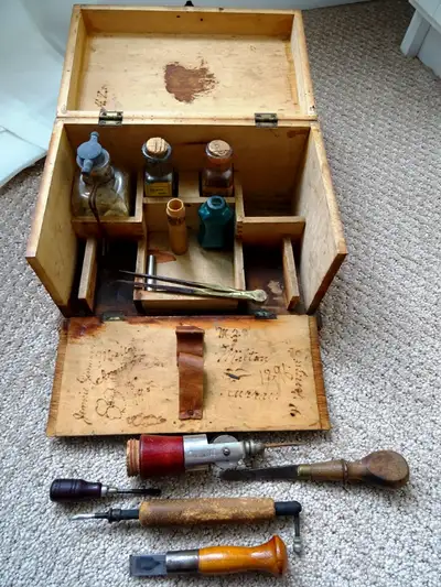 ca1905 WOOD BURNING OUTFIT Flemish Arts Co in ORIGINAL BOX, View more