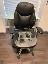 ONLY$25! LEATHER OFFICE/STUDENT CHAIR-WORKS PERFECT-ONLY PEELING