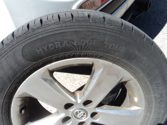 All season tires on rims in Tires & Rims in Oshawa / Durham Region - Image 2