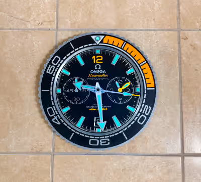 Omega Seamaster PO Planet Ocean wall clock: 1. Luminova dial and hands that glow in the dark. 2. Smo...