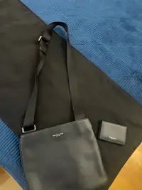 Leather Bag/Wallet. Micheal Kors. Men’s 