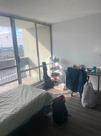 STARTING ASAP NEAR SHERIDAN Living Room Space for Rent