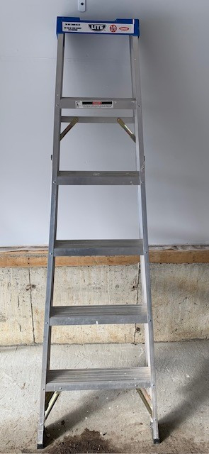 Step ladder in Ladders & Scaffolding in Edmonton