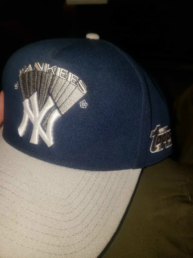 Topps Yankees Cap64840239282818120