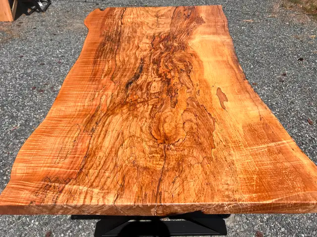 Live edge table in Dining Tables & Sets in St. Albert - Image 7
