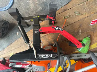Like new hydraulic stand for dirt bike