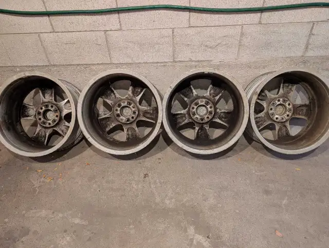 BMW RIMS 255/55/R18 SET OF 4 in Tires & Rims in Markham / York Region - Image 3