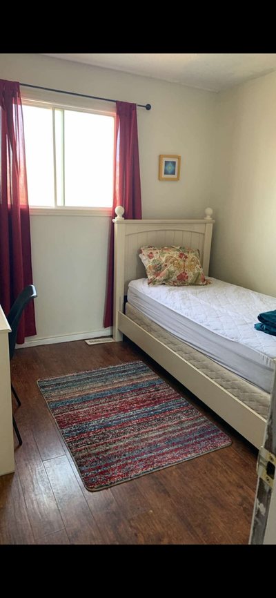 Month to month accommodation available in our home . $800. Close to downtown. There is a small dog i...