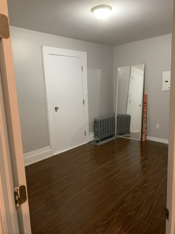Large two bedrooms apt for rent in downtown Whitby at the 4 cor Long