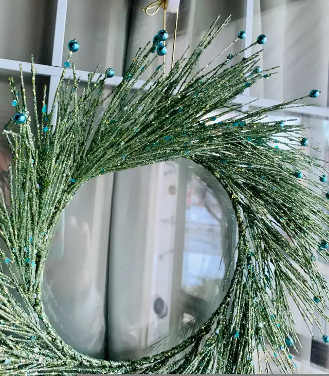 Blue/Green Pretty Christmas 12” Wreath in Home Décor & Accents in Calgary - Image 6