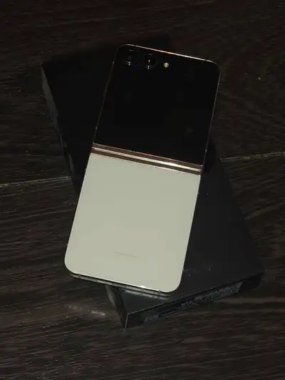 Galaxy Z Flip 5 (256gb) , View more