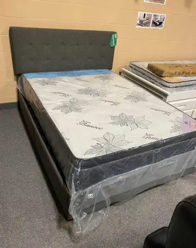 Lit Queen avec matelas à vendre , View more