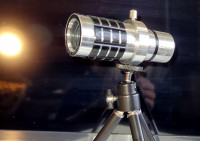 ⭐ Desktop iPhone 12X Telescope On Tripod. Home or Office Decor