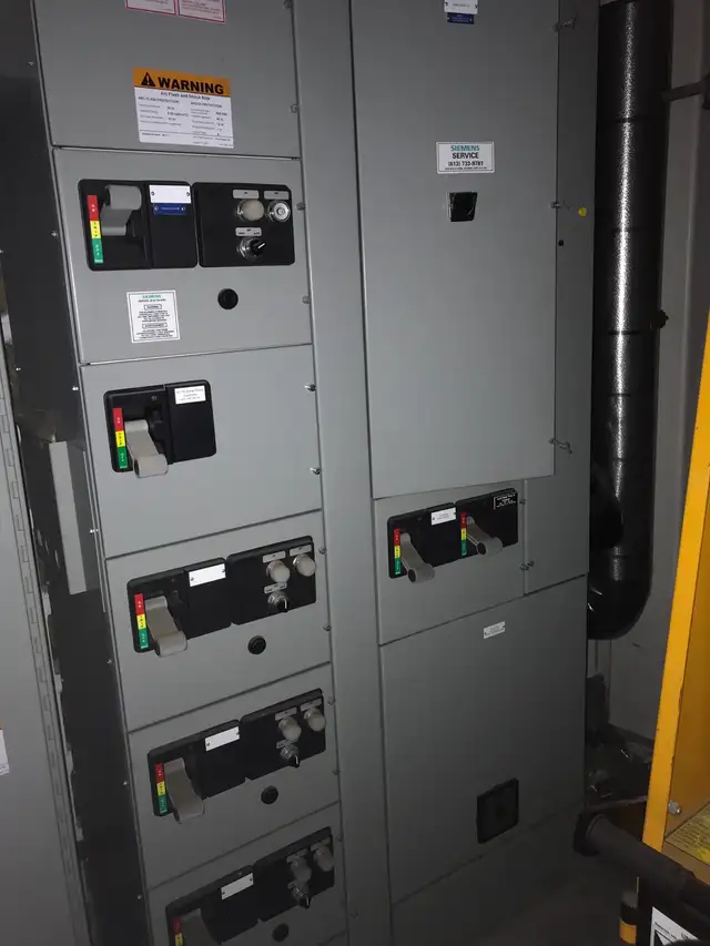 ASCO 7000 transfer switches with MCC62865712041603121