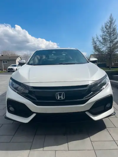 2017 Honda Civic SPORT TOURING 4DR HATCHBACK fully loaded