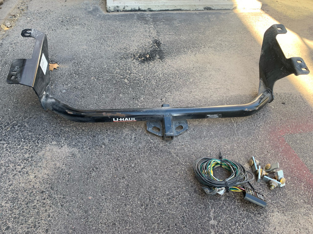 Dodge Pacifica and Caravan Hitch with Harness in Other in Oakville / Halton Region