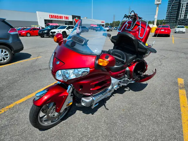 Honda Goldwin 2010 AAA1 for sale $10500 OBO in Touring in City of Montréal - Image 2