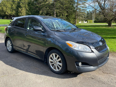 2010 Toyota Matrix * Priced to sell *