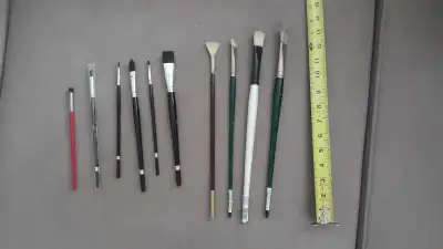 pinceaux d'artistes., View more