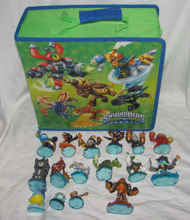 Skylanders Swap Force Set of 16 Figures, Large Storage Case in Toys & Games in Ottawa