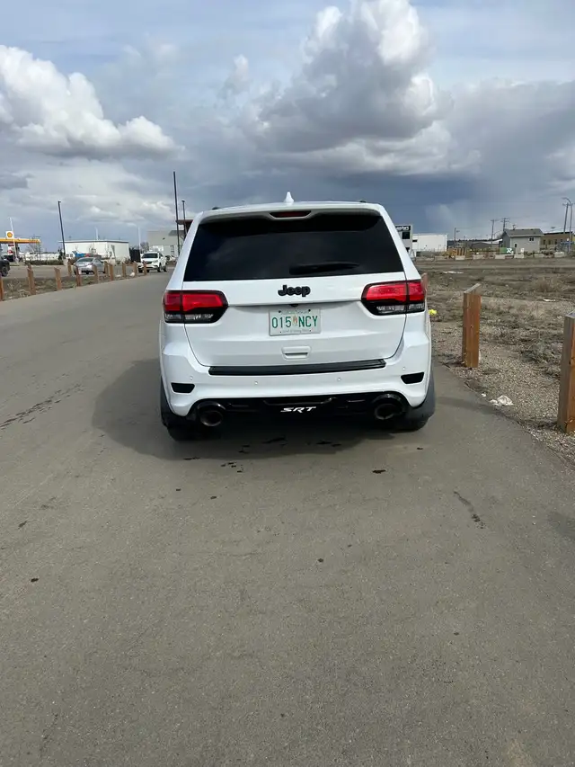 SRT JEEP553848793266268162