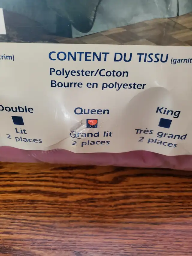 Impulse Queen Comforter in Bedding in Oakville / Halton Region - Image 3