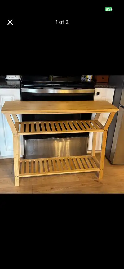 New table, was part of an auction pallet