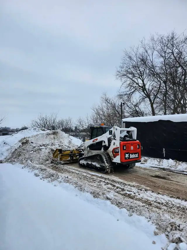 Snow Removal - Winter Maintenance 2026-2027 - Commercial in Snow Removal & Property Maintenance in Guelph - Image 3
