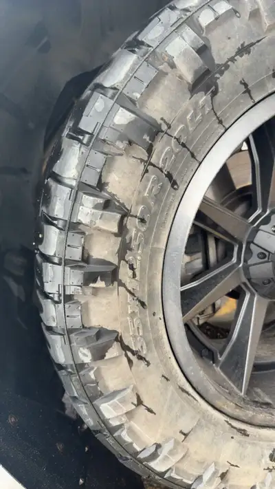 Ridge Grapplers Selling 4 35x12.50xR20 mud tires. 75% tread left! This tire offers aggressive tread...