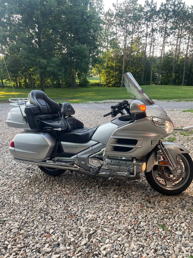 2008 Goldwing in Touring in Barrie - Image 3